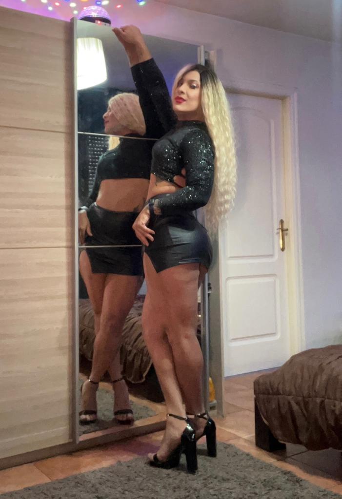 661540353: Travesti en Barcelona