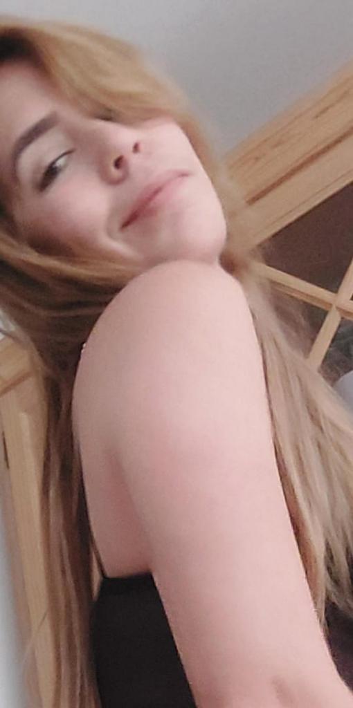 617858039: Chica busca chico en Córdoba