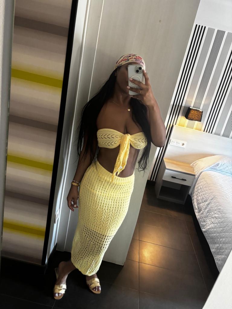 673069426: Chica busca chico en Sevilla