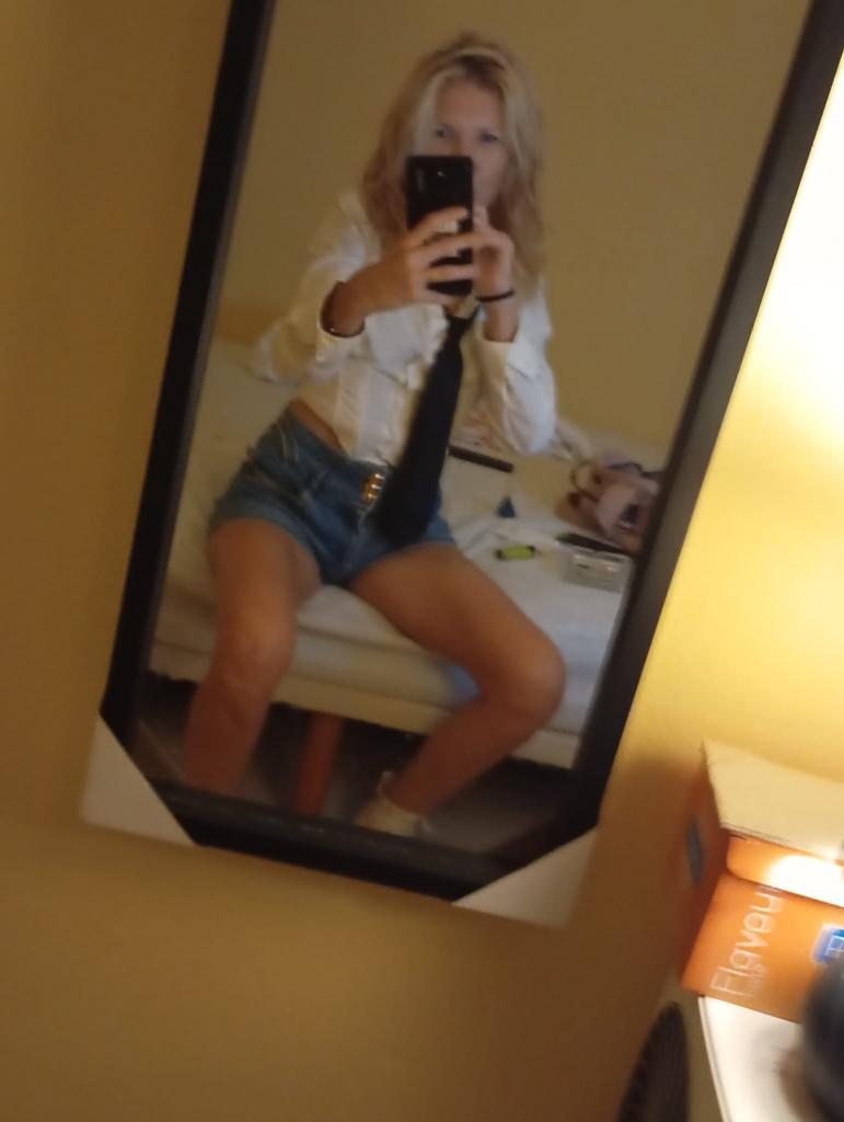 621649165: Chica busca chico en Málaga