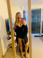 695988225: Chica busca chico en Orense