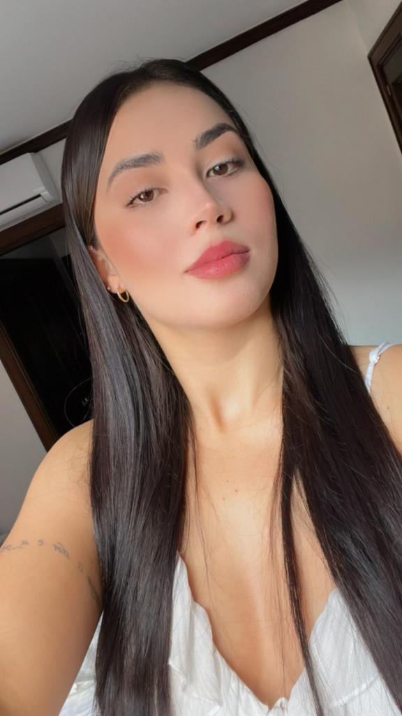 651061379: Chica busca chico en Pontevedra