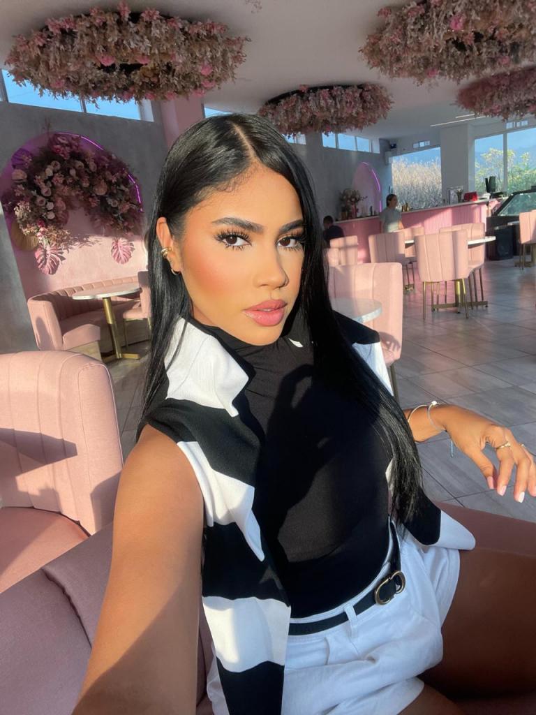 633373226: Chica busca chico en Málaga