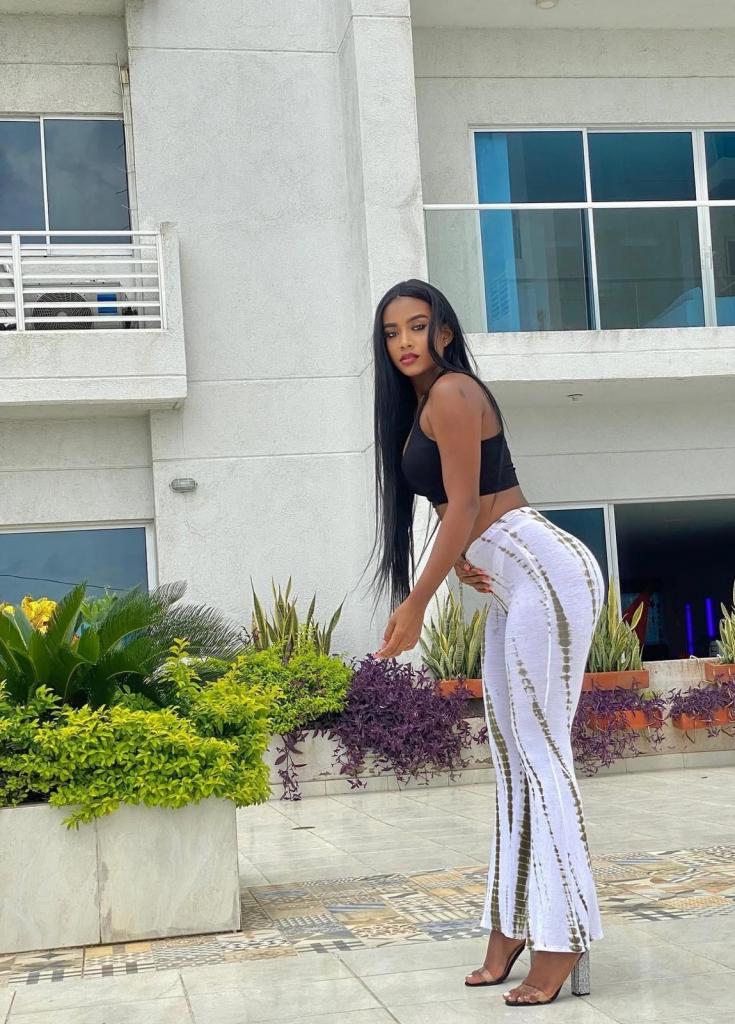 691313008: Chica busca chico en Tenerife