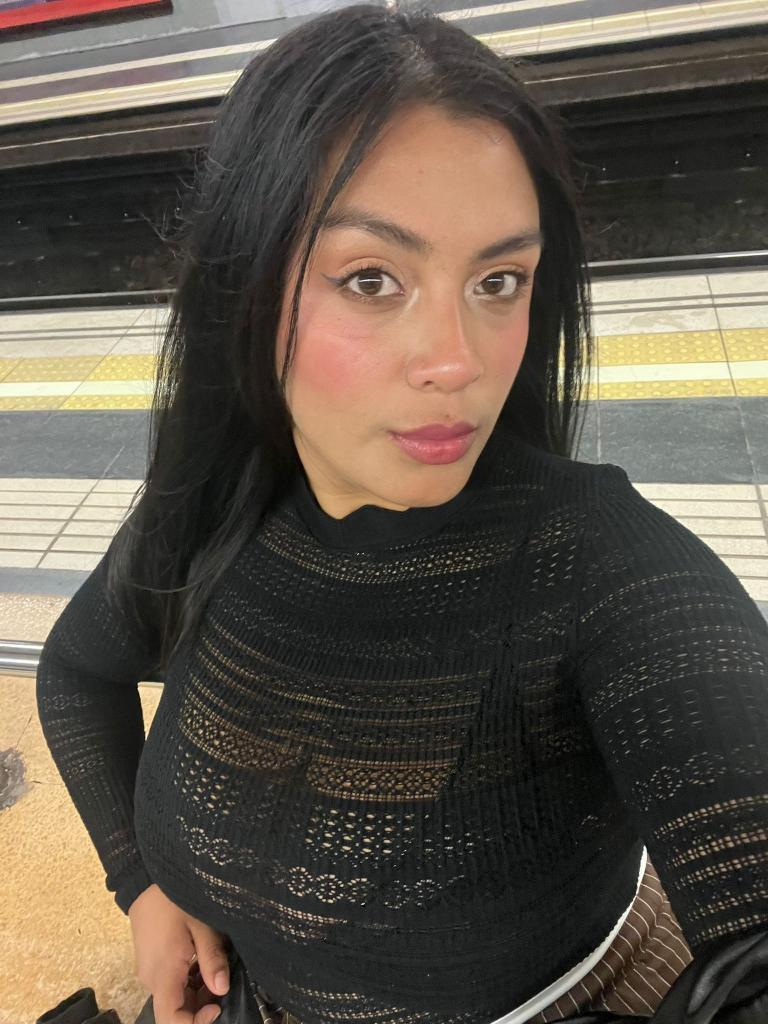 604191568: Chica busca chico en Barcelona