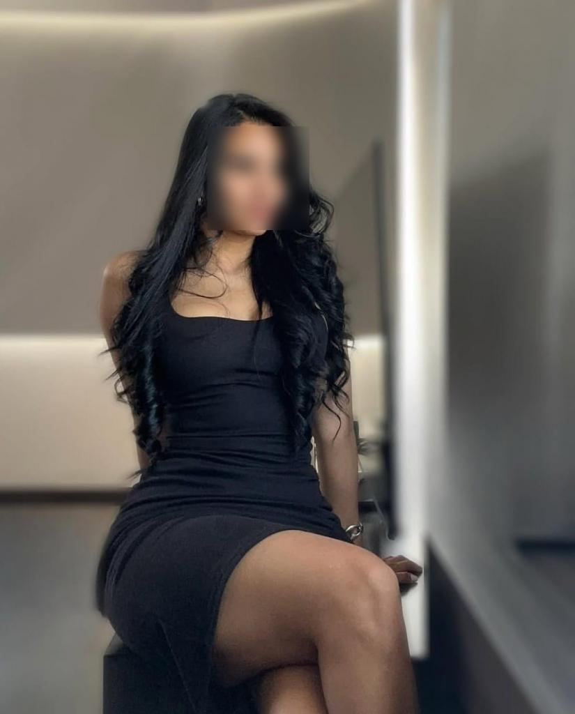 624702143: Chica busca chico en Madrid