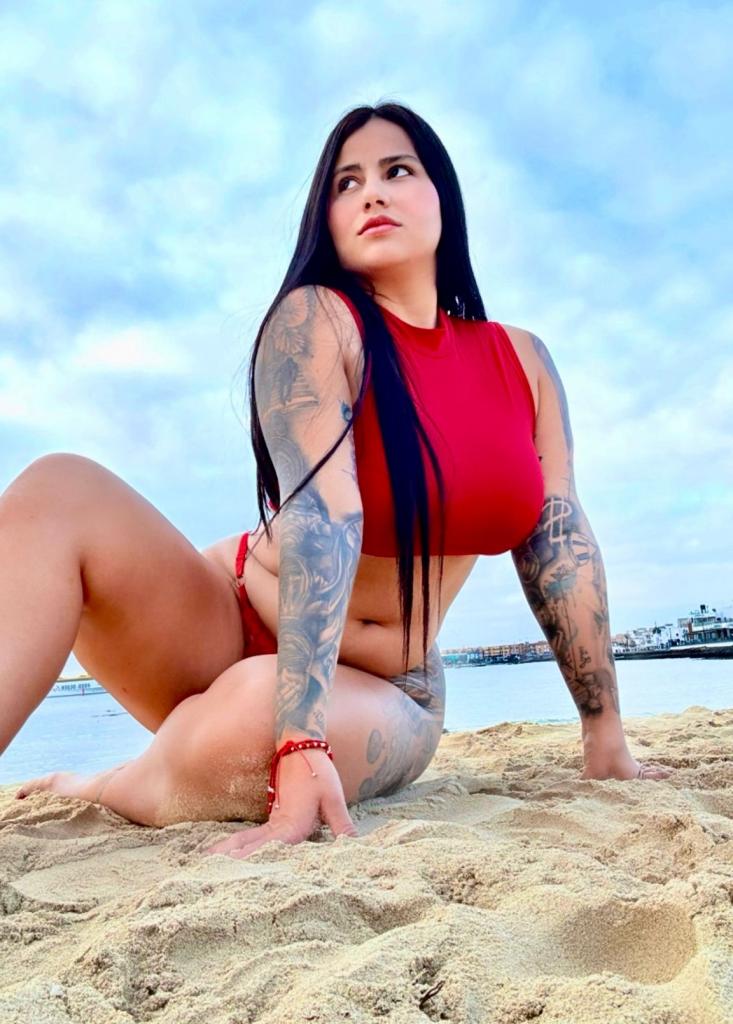 624464051: Chica busca chico en Huesca