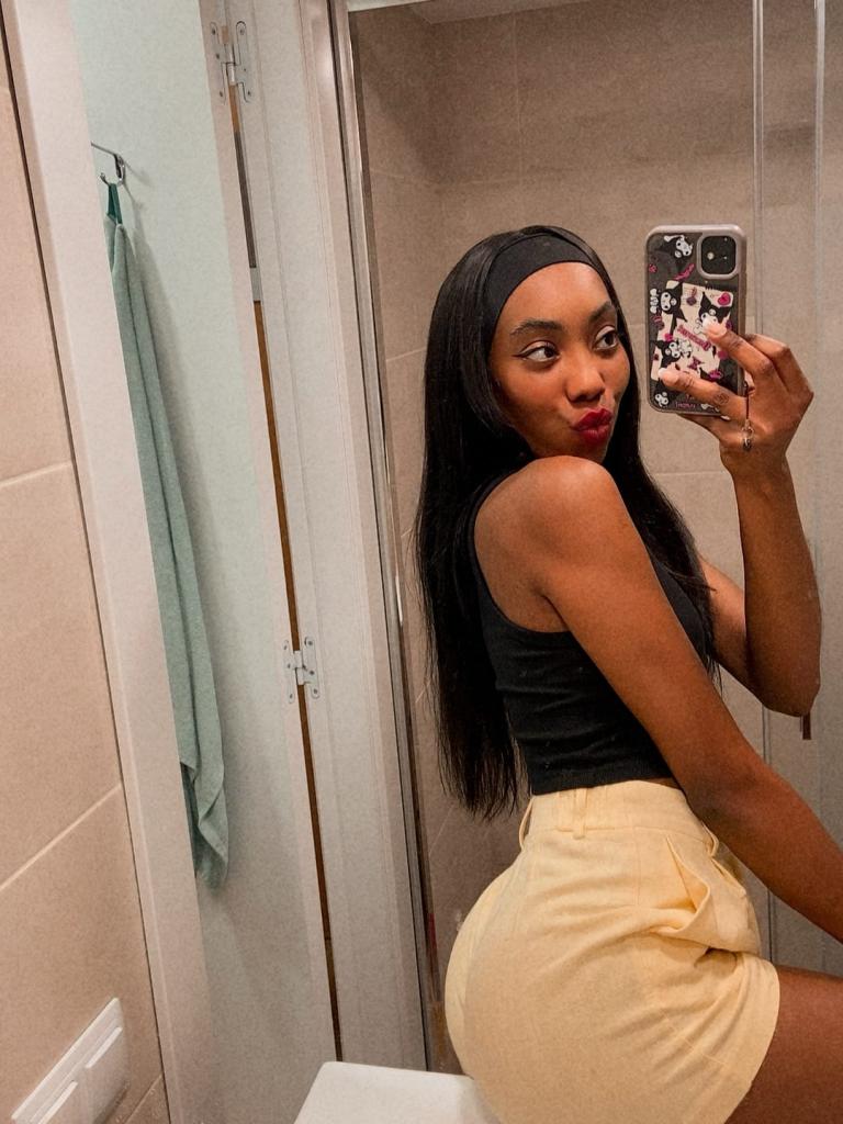 Chica busca chico en Barcelona: Chica busca chico