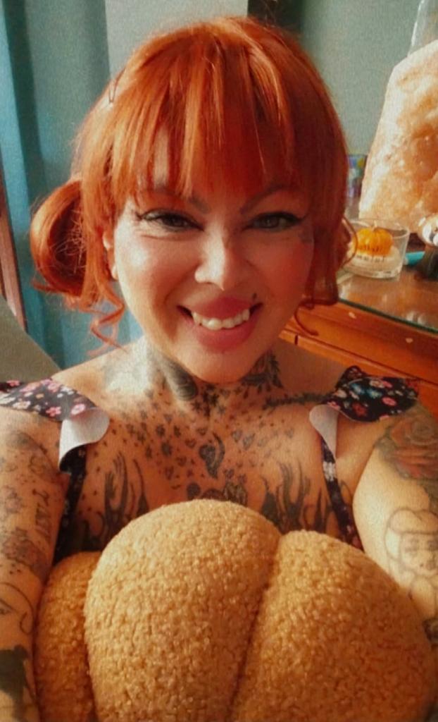 Chica busca chico en Granada: 