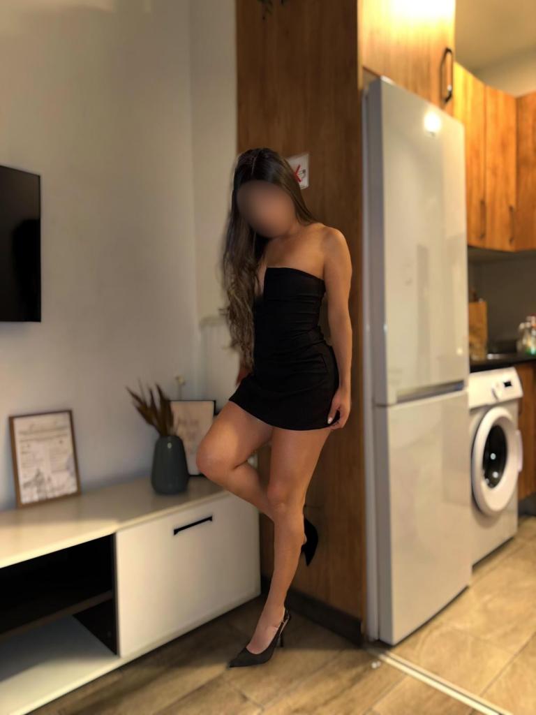 661192718: Chica busca chico en Barcelona