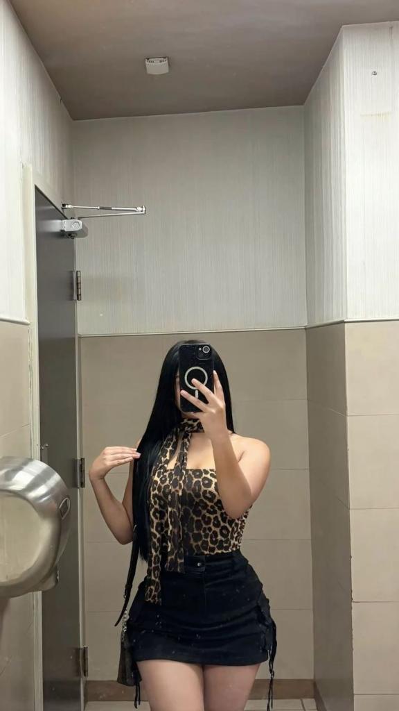 Chica busca chico en Sevilla: 