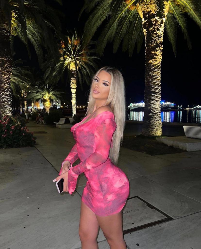 671835119: Chica busca chico en Málaga