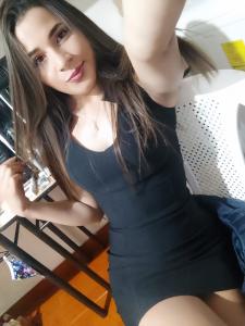 673502798: Chica busca chico en Barcelona