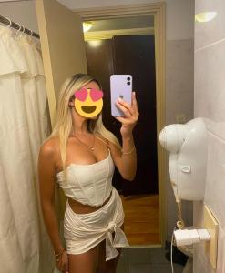 612222954: Chica busca chico en Tarragona