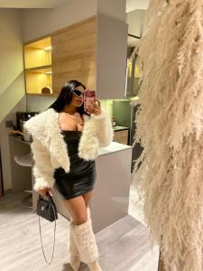 696706322: Chica busca chico en Granada