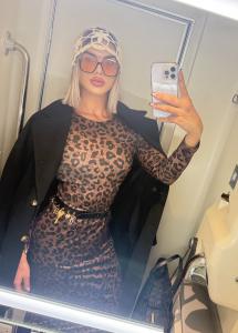 607212118: Transexual en Cádiz