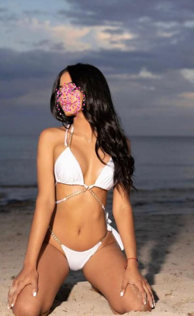 613368011: Chica busca chico en Barcelona