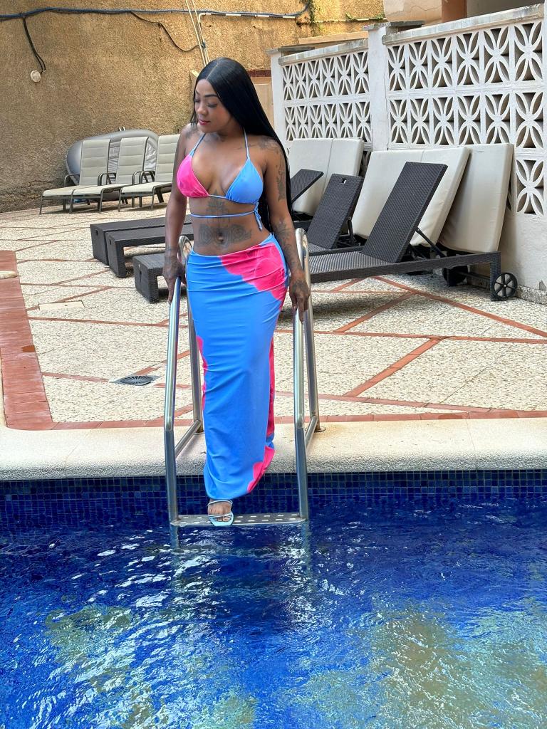 661523189: Chica busca chico en Mallorca