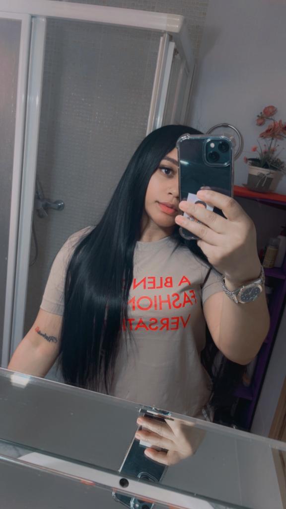 633358466: Chica busca chico en Sevilla