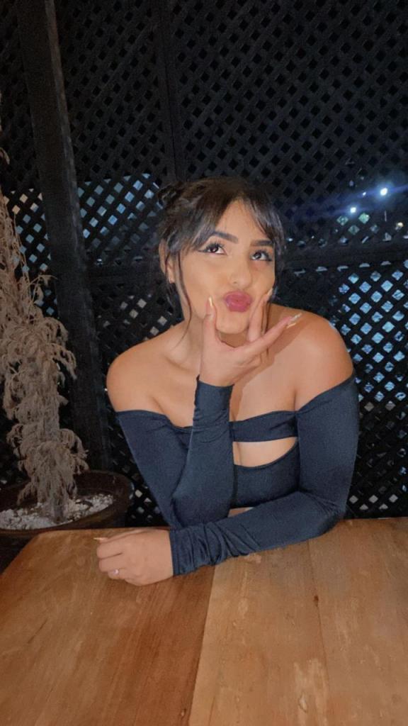 674339088: Chica busca chico en Murcia