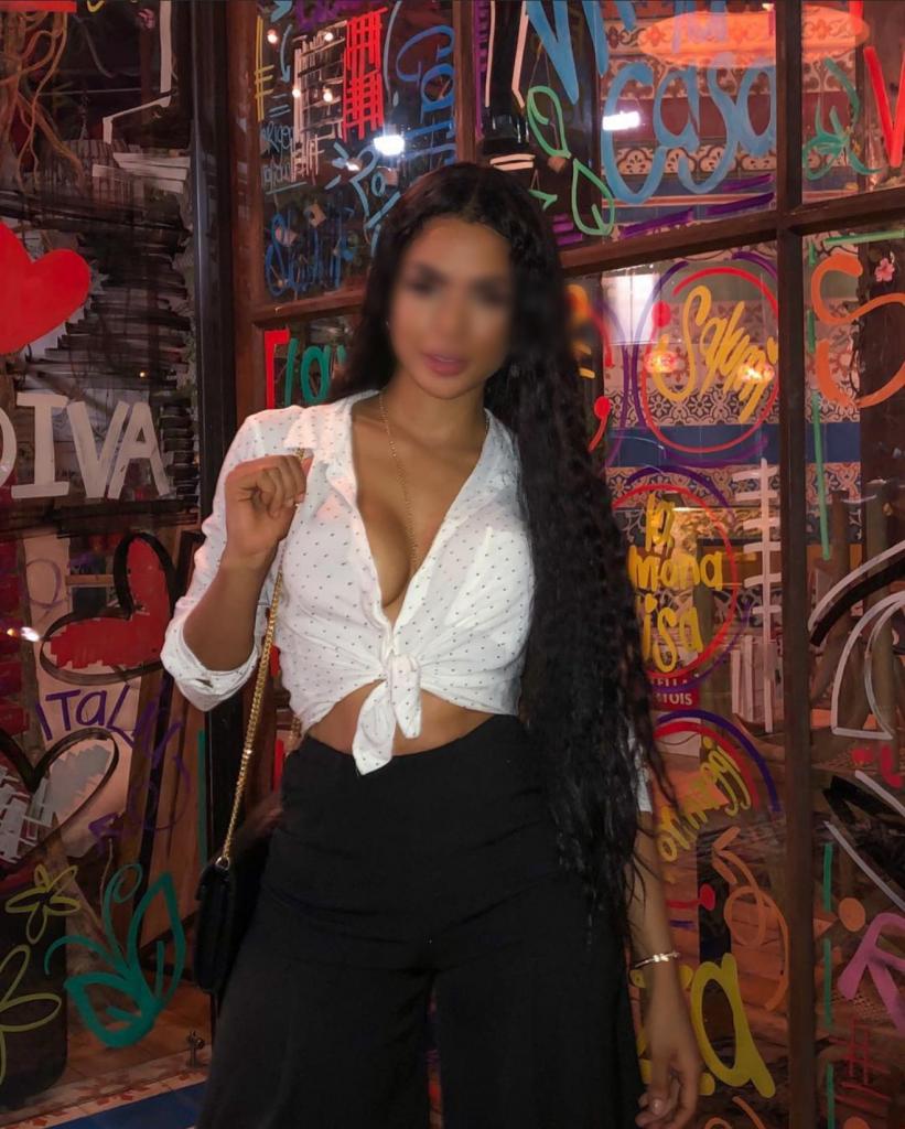 Chica busca chico en Granada: 