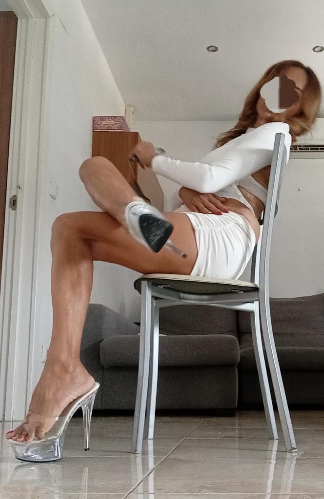 666506220: Chica busca chico en Navarra