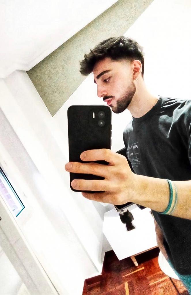 637705099: Chico busca chica en Guipúzcoa