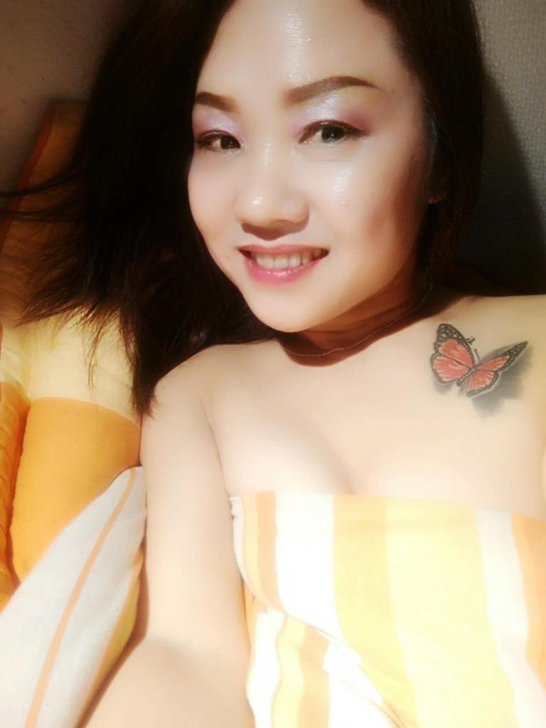 632095215: Chica busca chico en Gerona