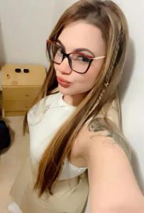 614890794: Chica busca chico en Tarragona