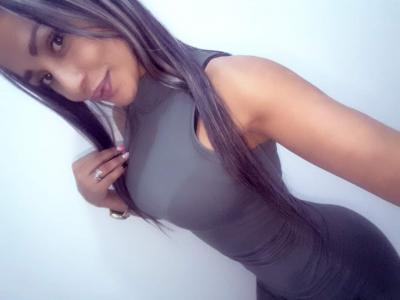 610773353: Chica busca chico en Alicante