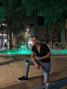 615263620: Chico busca chica en Alicante