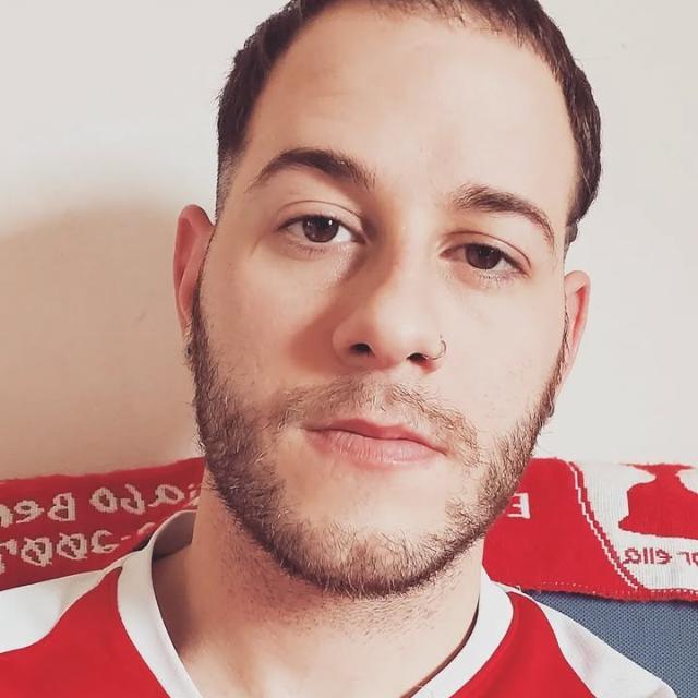 612455377: Chico busca chica en Sevilla