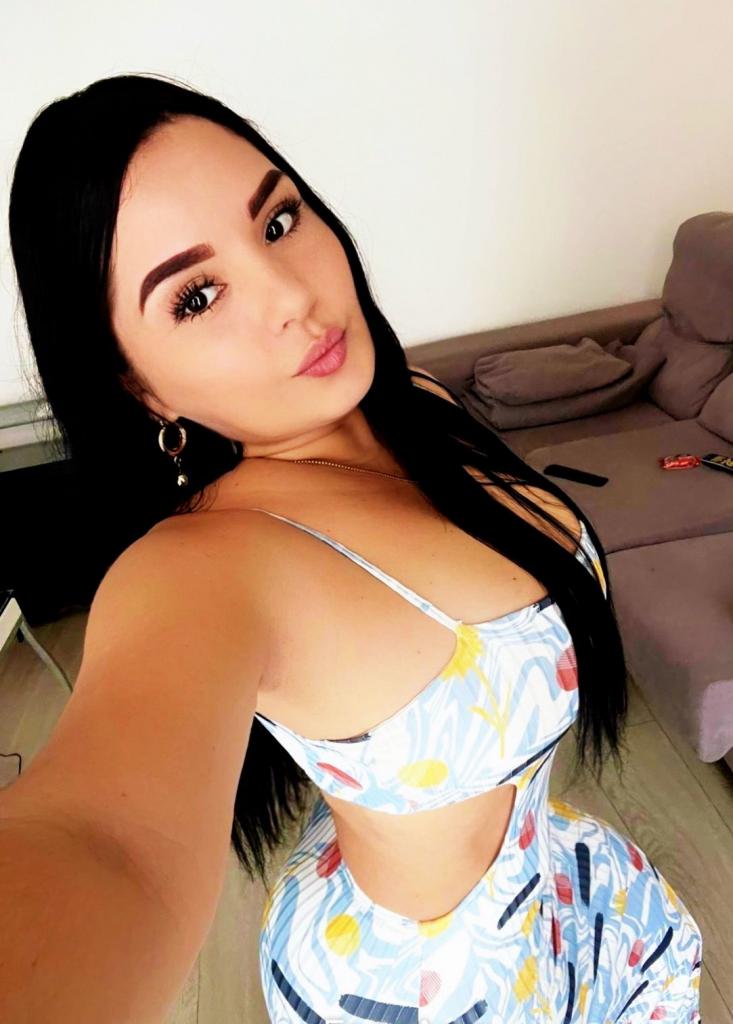 Chica busca chico en Valencia: Chica busca chico