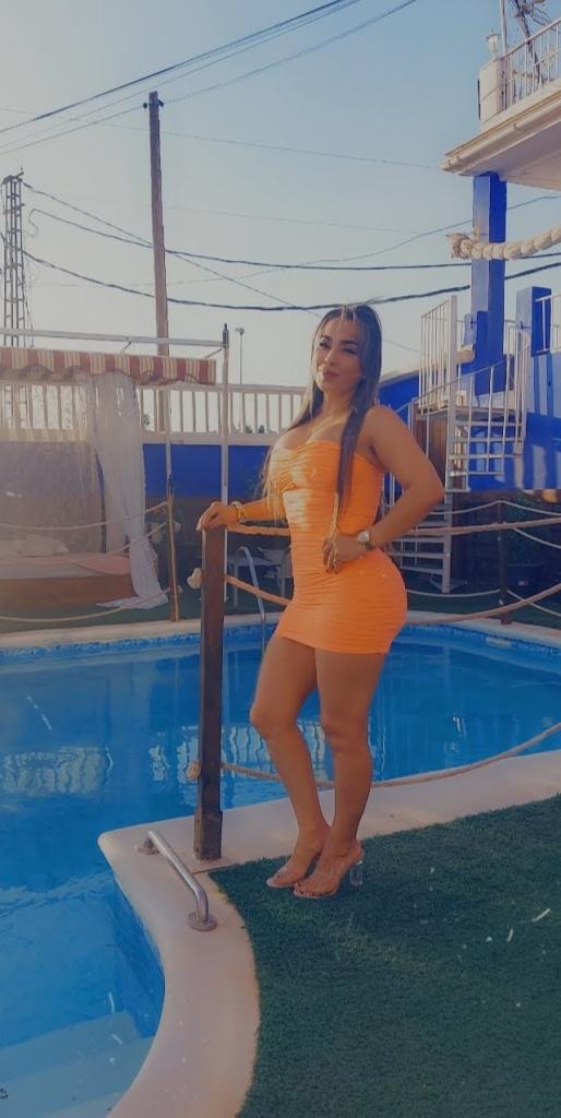 610773353: Chica busca chico en Alicante