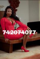 742074077: Chica busca chico en Lugo