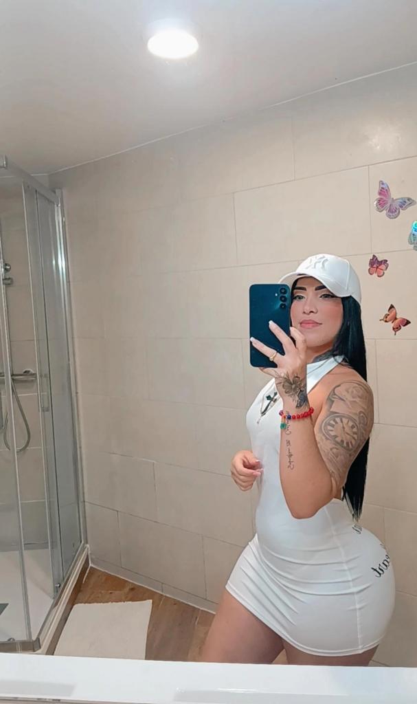 625719875: Chica busca chico en Madrid