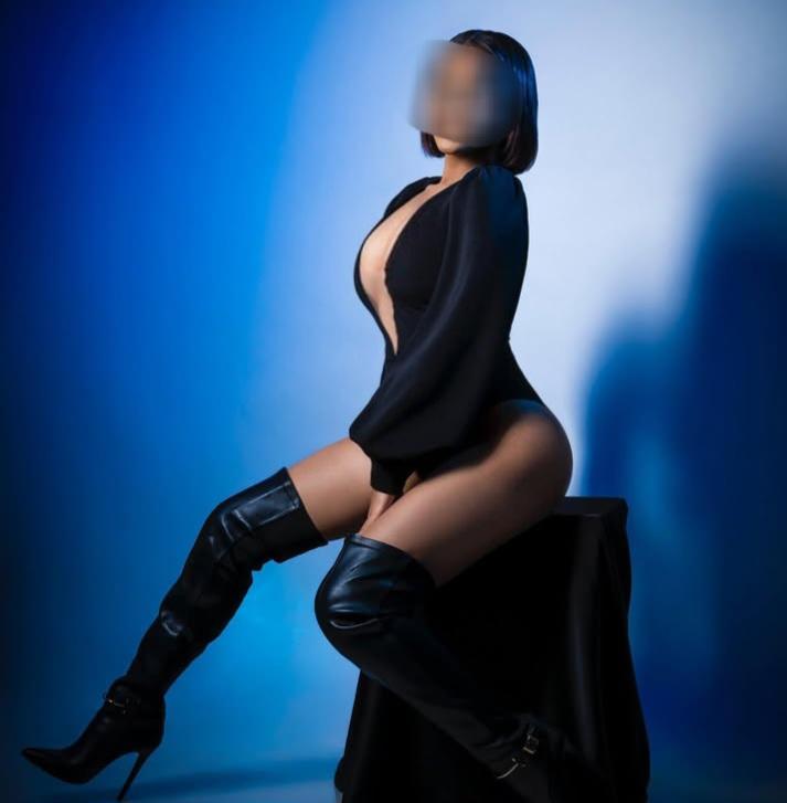 612417355: Chica busca chico en Murcia