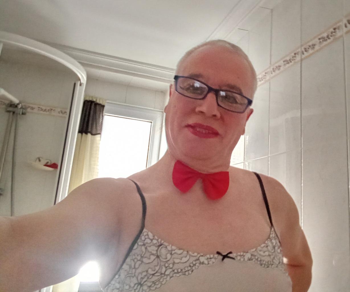 Chico busca chica en Sevilla: 