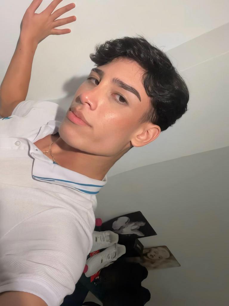 610725351: Chico busca chica en Mallorca