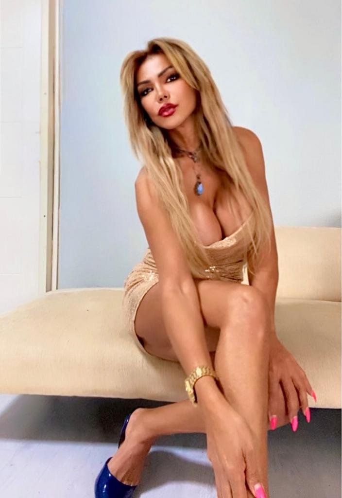 634009824: Travesti en Pontevedra