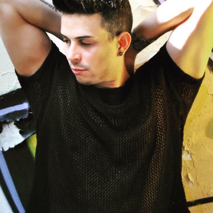 610194629: Chica busca chico en Gerona