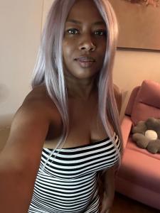 666870110: Chica busca chico en Madrid