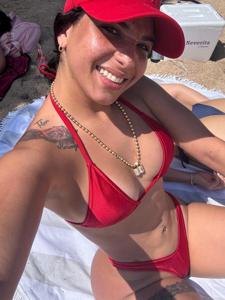 604213613: Chica busca chico en Barcelona