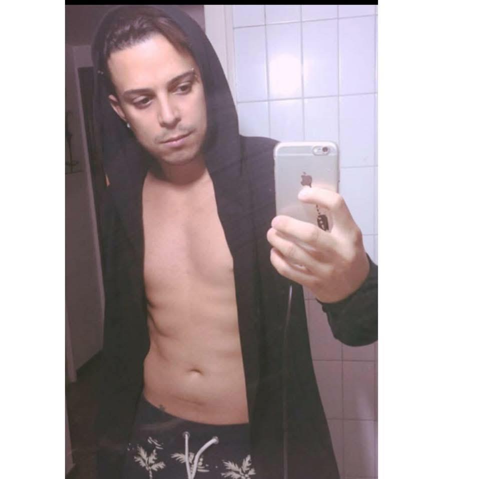 610194629: Chico busca chica en Gerona