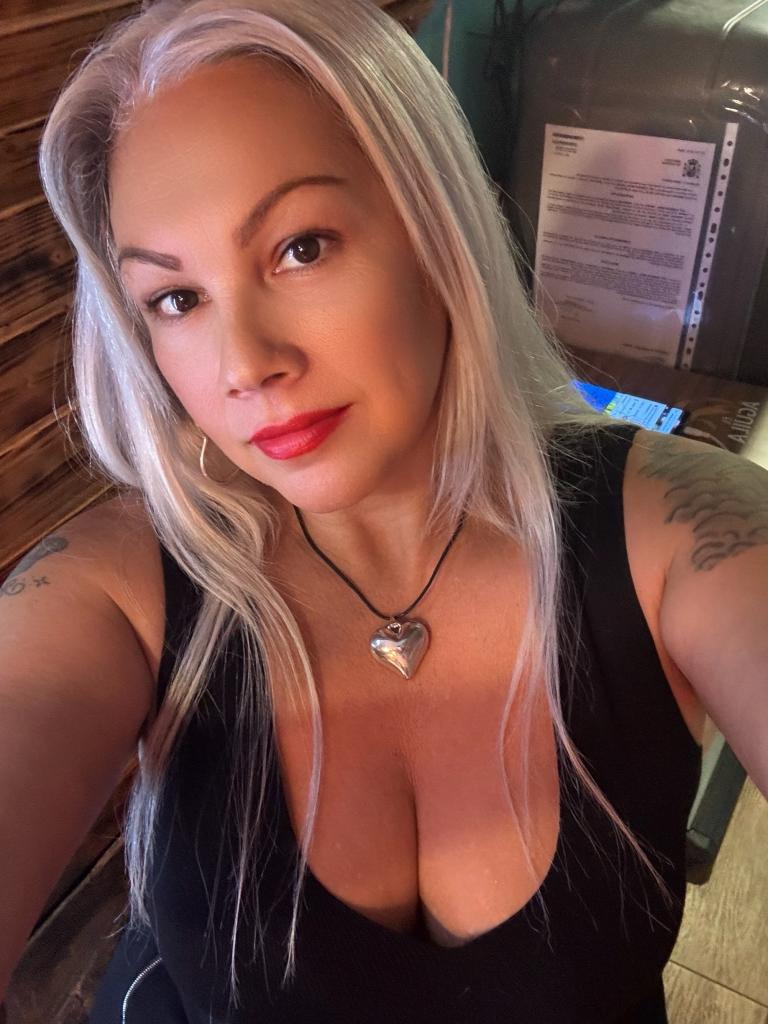 Chica busca chico en Castellón: 