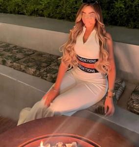 603385111: Chica busca chico en Badajoz