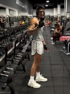 613279905: Chico busca chica en Sevilla