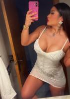 685720671: Chica busca chico en Sevilla