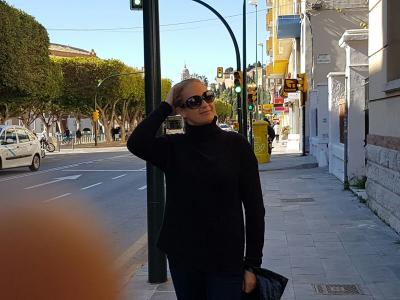 657697397: Chica busca chico en Málaga
