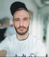 672036769: Chico busca chica en Barcelona